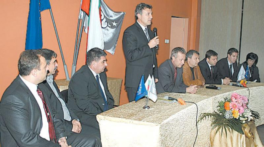 Всички депутати от ГЕРБ и областното ръководство на партията взеха участие в откриването на предизборната кампания на своя кандидат инж. Красимир Герчев