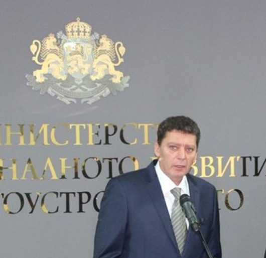 След като официално прие властта, Спас Попниколов каза само, че се надява на честни парламентарни избори