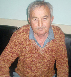 Кирил Нешев бе ударен с кол по главата от съседа си и лежи в хирургичното отделение на общинската болница в Дупница