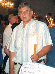 Кметът на с. Мусомища Иван Ламбрев запали свещ за здраве 