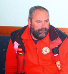 Димитър Масурски приема поредния сигнал за бедствие в планината
