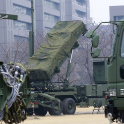 Противоракетни системи ”Пейтриът” ( PAC-3 Patriot ) са разположени в Токио. Сн.: БТА