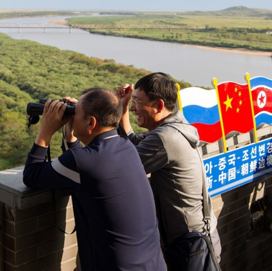 Русия и Китай подкрепиха санкциите срещу Северна Корея. На снимката - общата граница между трите страни. Сн.: БТА