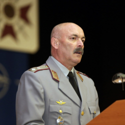 Генерал Михаил Попов: Малко хора кандидатстват за армията. Сн.: БТА