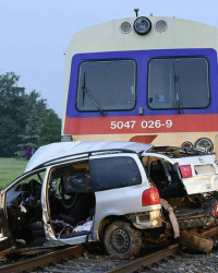 Влак уби петима на прелез в Австрия. Сн.: EPA/БГНЕС