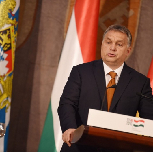 Унгарският премиер Виктор Орбан говори в Мюнхен, пред парламента на Бавария. Сн.: EPA/БГНЕС