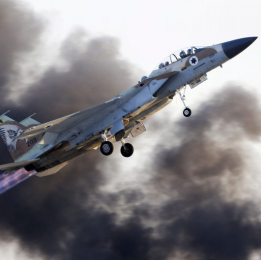 Израелски изтребител Ф-15 в действие. Сн.: EPA/БГНЕС