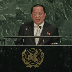 Севернокорейският външен министър И Йон-хо говори пред Общото събрание на ООН. Сн.: БТА