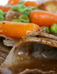 Специалисти по диетите препоръчват месото да се гарнира със зеленчуци. Сн.: freeimages.com