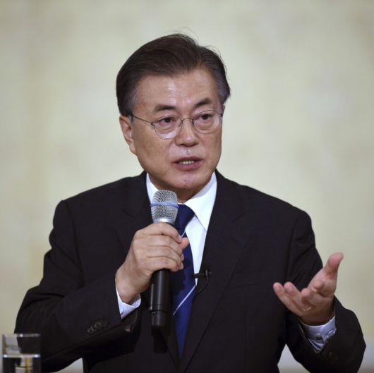 Президентът на Южна Корея Мун Дже-ин смята да изпрати преговарящ на Север. Сн.: БТА