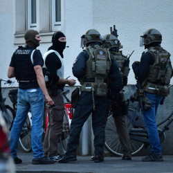 Полиция със специално оборудване и екипировка на мястото на инцидента в Мюнстер. Сн.: Getty Images/Guliver Photos