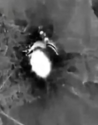 Въздушните атаки на водената от САЩ коалиция срещу цели на ИД в Ирак продължават. Сн.: EPA/БГНЕС