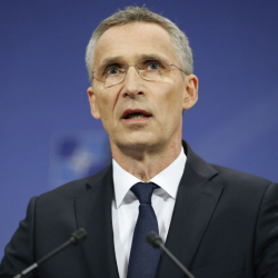 Генералният секретар на НАТО Йенс Столтенберг ще посредничи между две от най-големите страни членки. Сн.: БТА