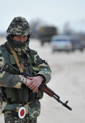 Украински военни в Крим. Сн.: EPA/БГНЕС