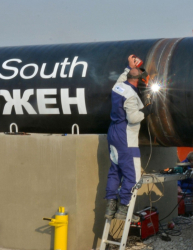 ЕК е против ”Газпром” да запази здравата си хватка над някои европейски енергийни пазари. Сн.: Bulphoto