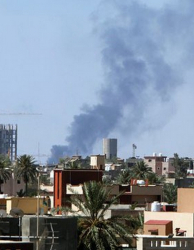 От две седмици в Либия се водят ожесточени боеве. Сн.: EPA/БГНЕС