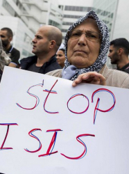 В няколко страни в Европа се проведоха протест с искания да се спре настъплението на ”Ислямска държава” в Ирак и Сирия. Сн.: EPA/БГНЕС