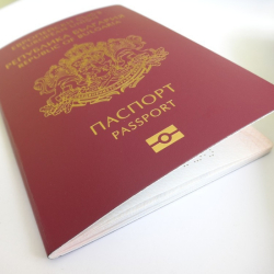 С български паспорт за първите 5 месеца на годината са се сдобили 1686 чужденци. Сн.: Shutterstock