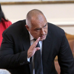 Премиерът Бойко Борисов сигурно ще се опита да тушира напрежението между синдикати и работодатели. Сн.: БТА
