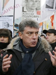 Руският опозиционен лидер Борис Немцов участва в протест (архив). Сн.: EPA/БГНЕС