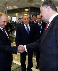 Владимир Путин и Петро Порошенко са разговаряли по телефона (Снимка архив). Сн.: EPA/БГНЕС