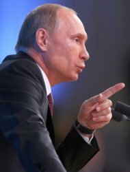 Ако Украйна разтвори вратите си пред ЕС, ще трябва да ги притворим, закани се Владимир Путин. Сн.: EPA/БГНЕС