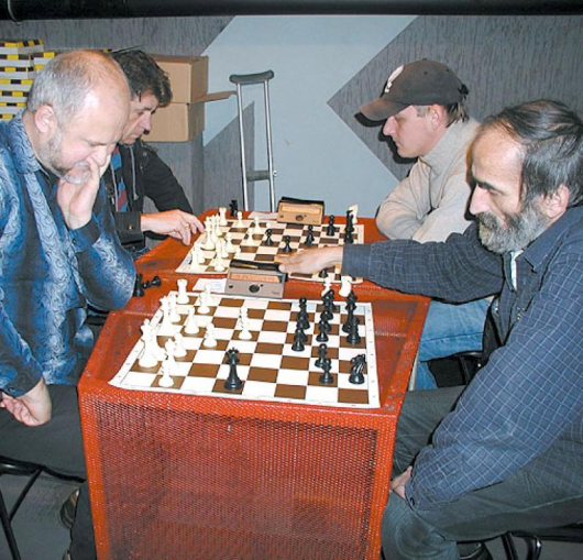Т. Галунов /вляво/ спечели най-силното от досегашните издания на турнира